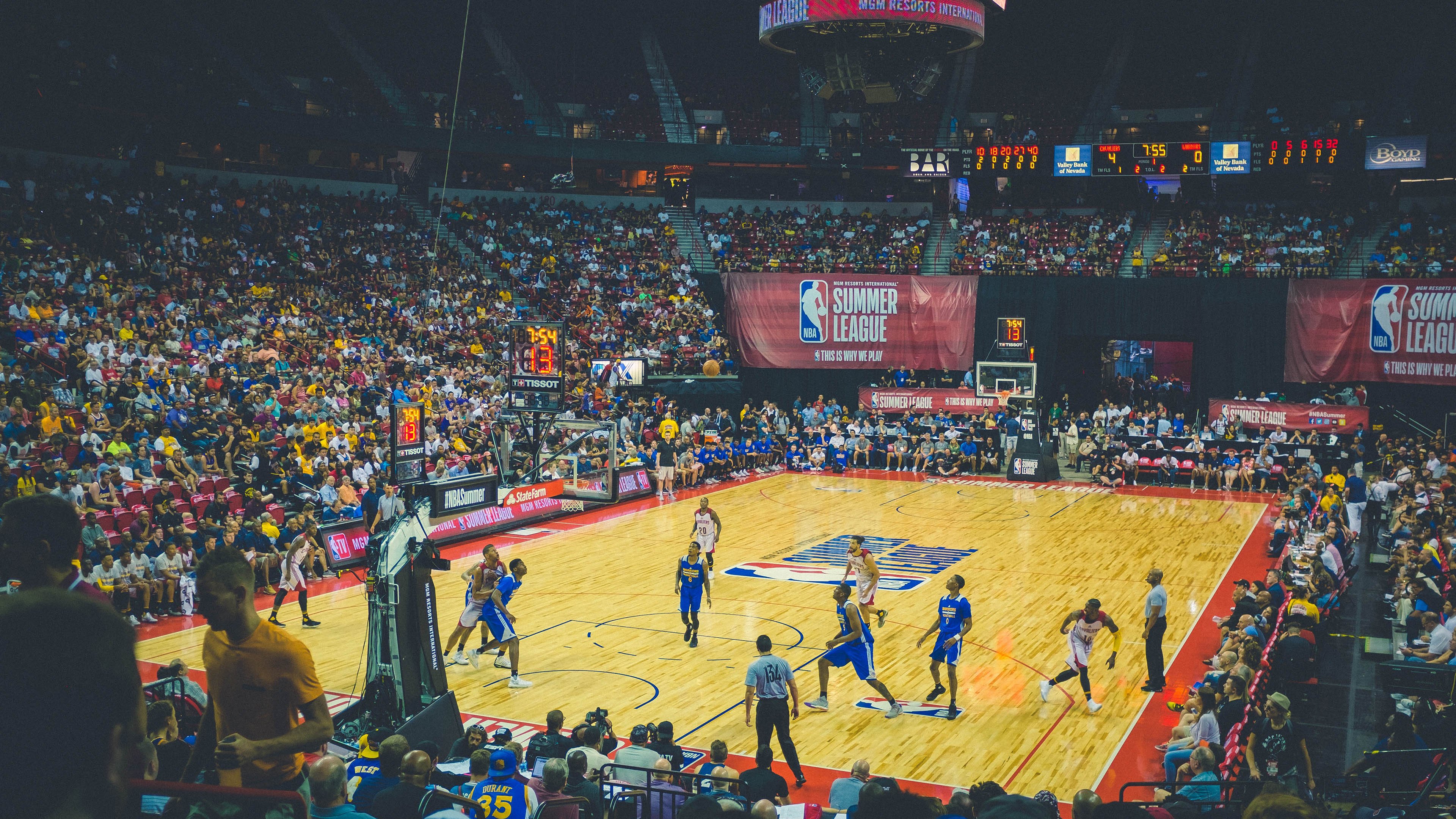 国安多点开花战术流畅度逐渐提升，国安 多哈